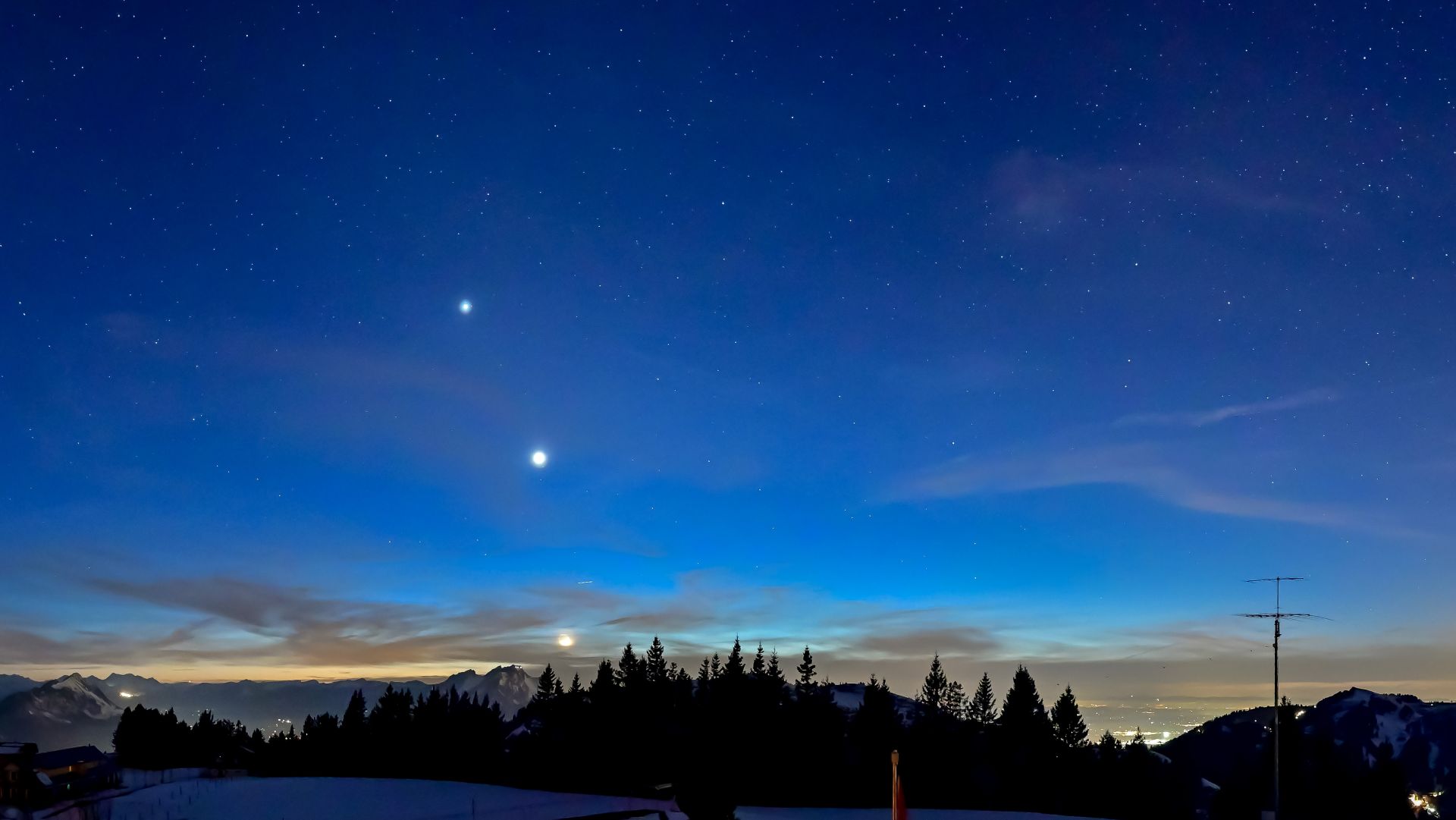 Jupiter und Venus am Abendhimmel